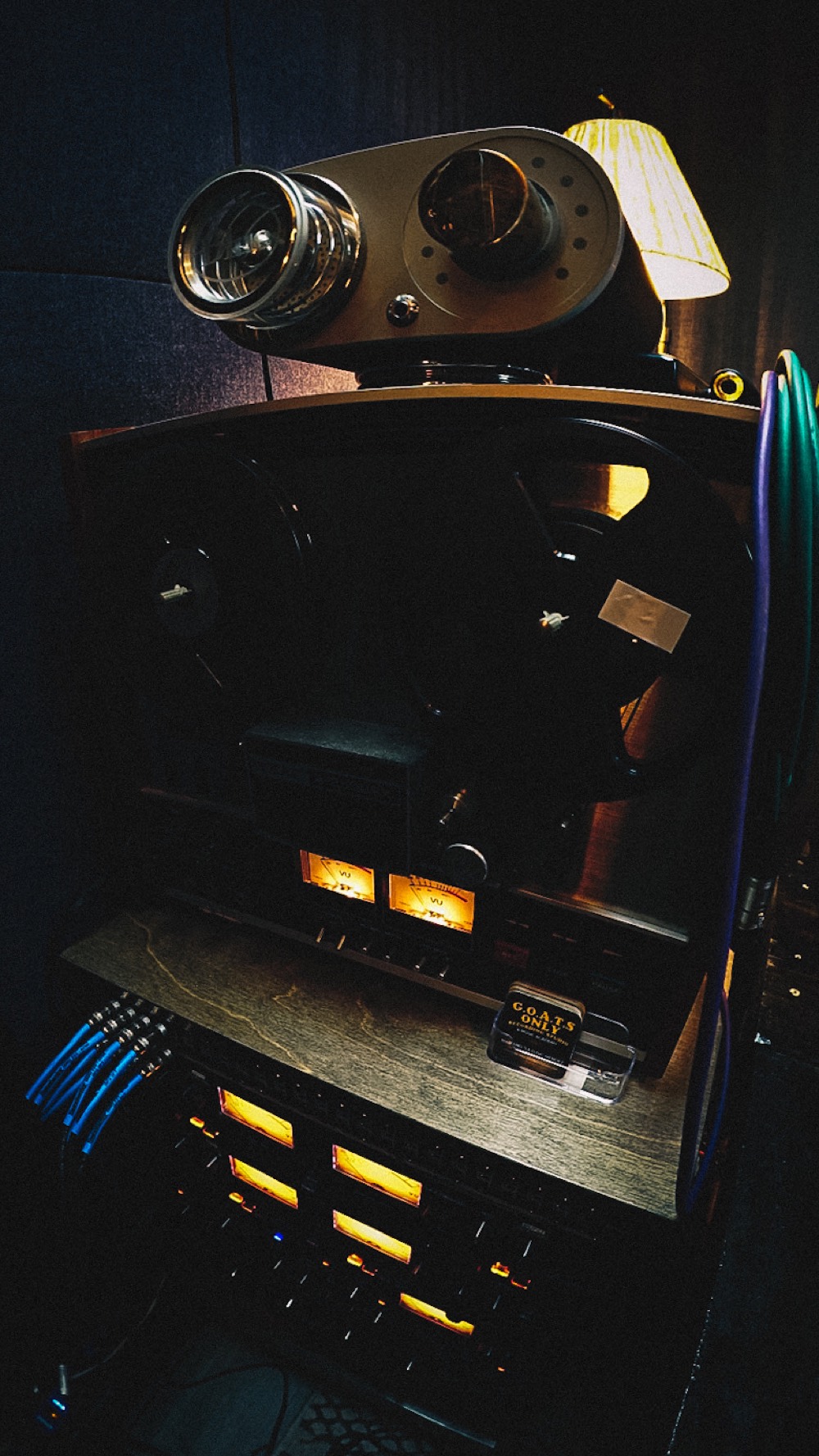 Reel-to-reel tape machine and outboard gear