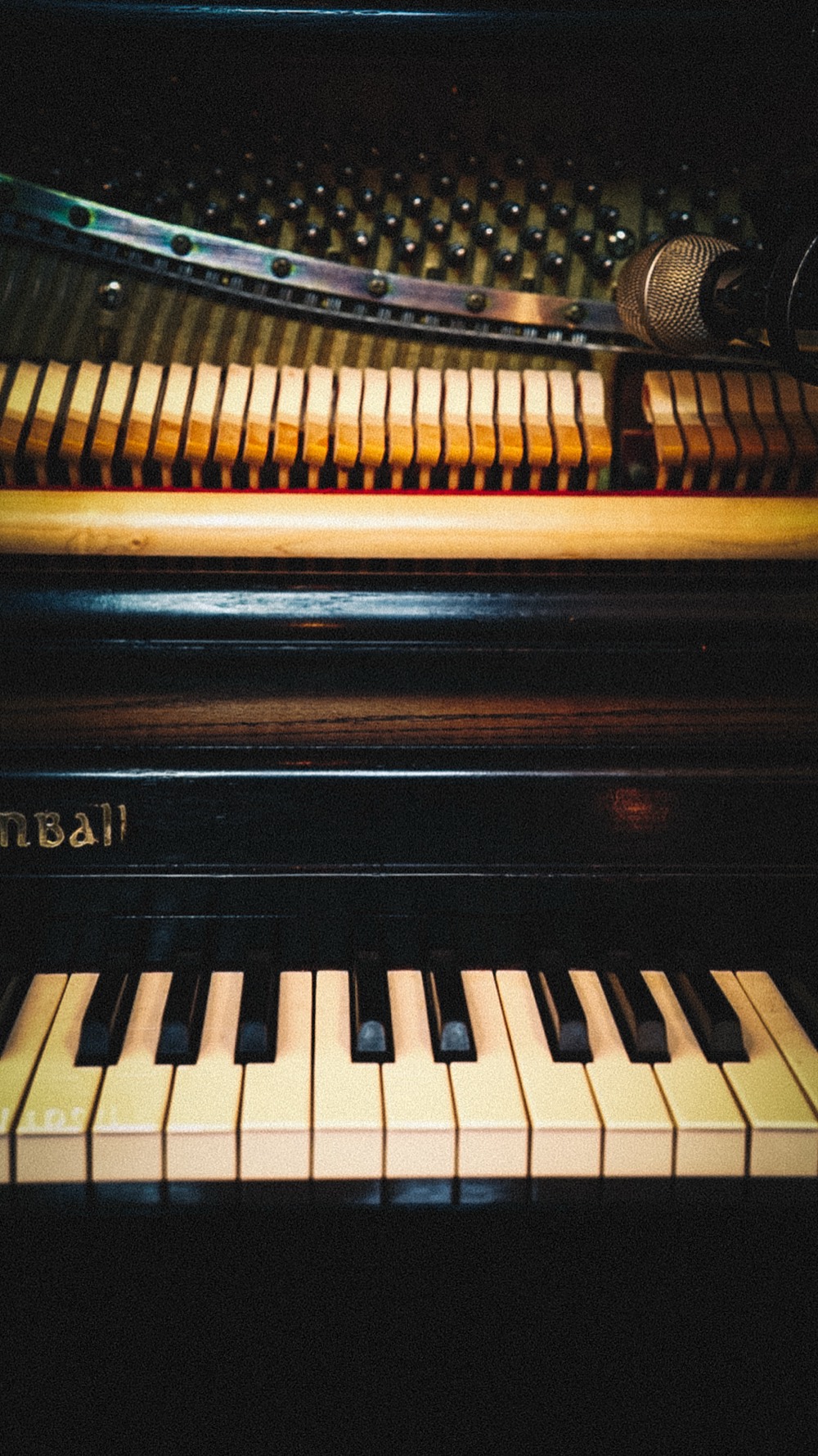 Mic'd upright piano